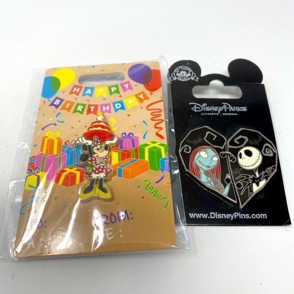 Bundle of 2 Disney Pins - NEW - Picture 1 of 3